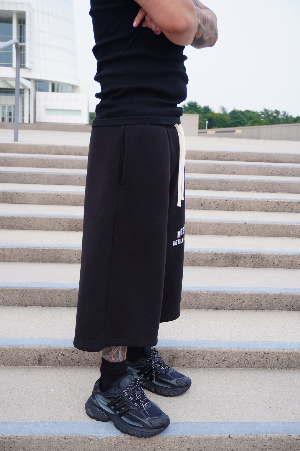CROPPED SWEATPANTS