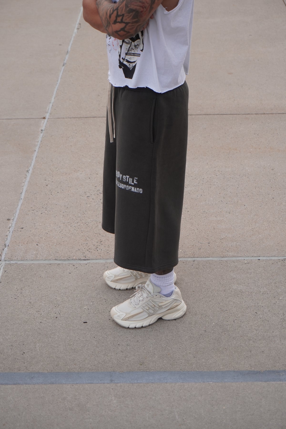 CROPPED SWEATPANTS