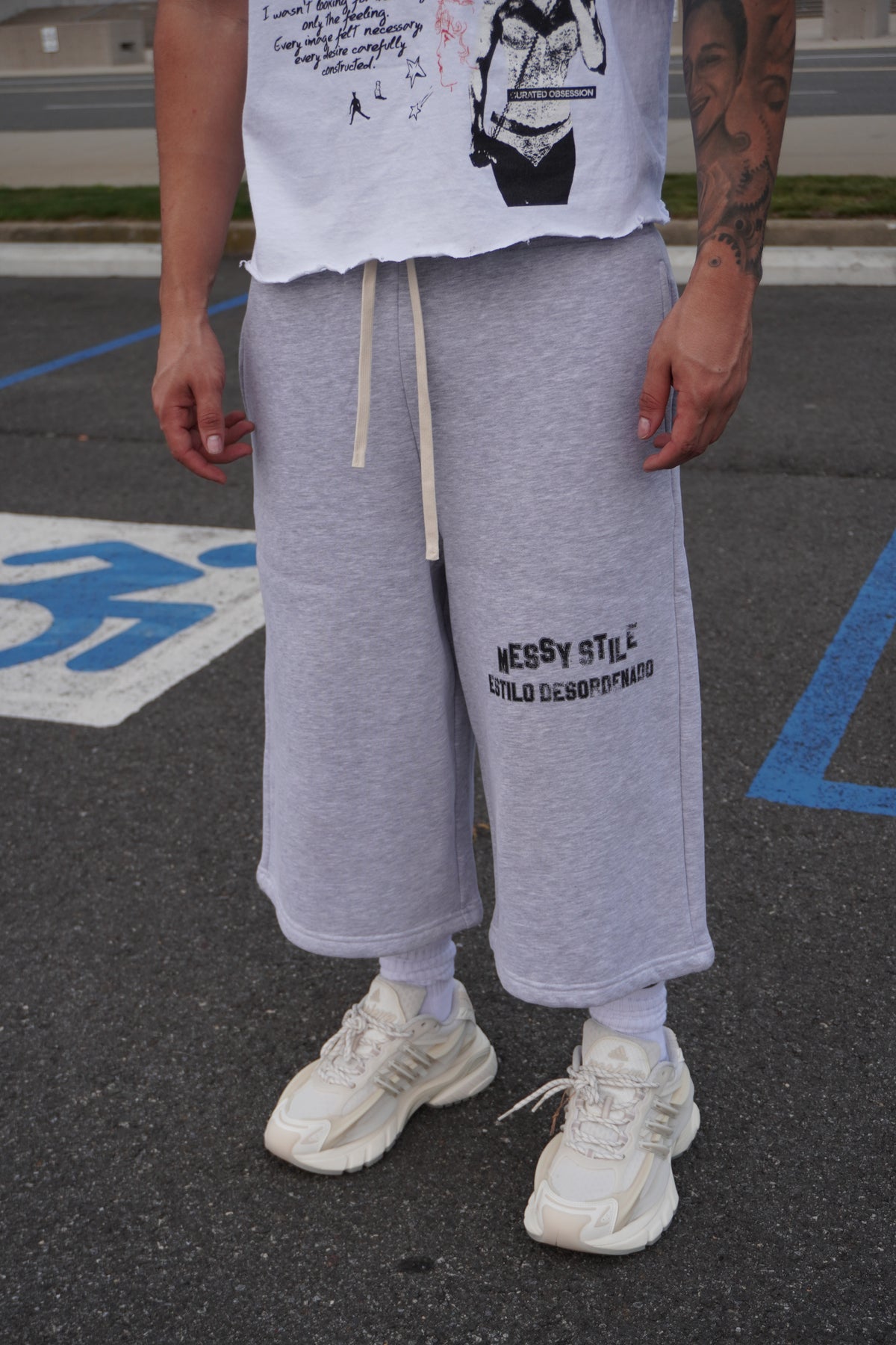 CROPPED SWEATPANTS