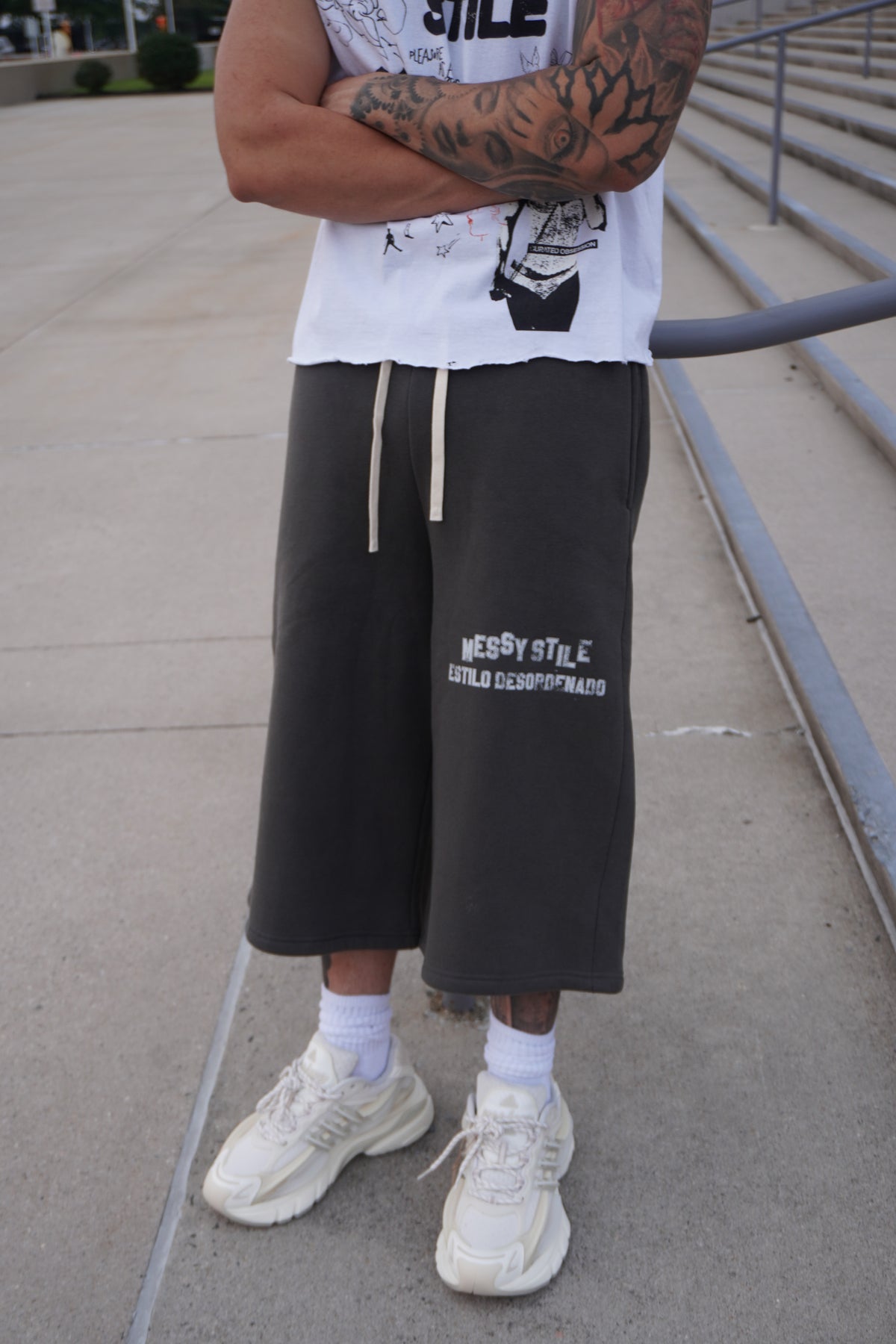 CROPPED SWEATPANTS