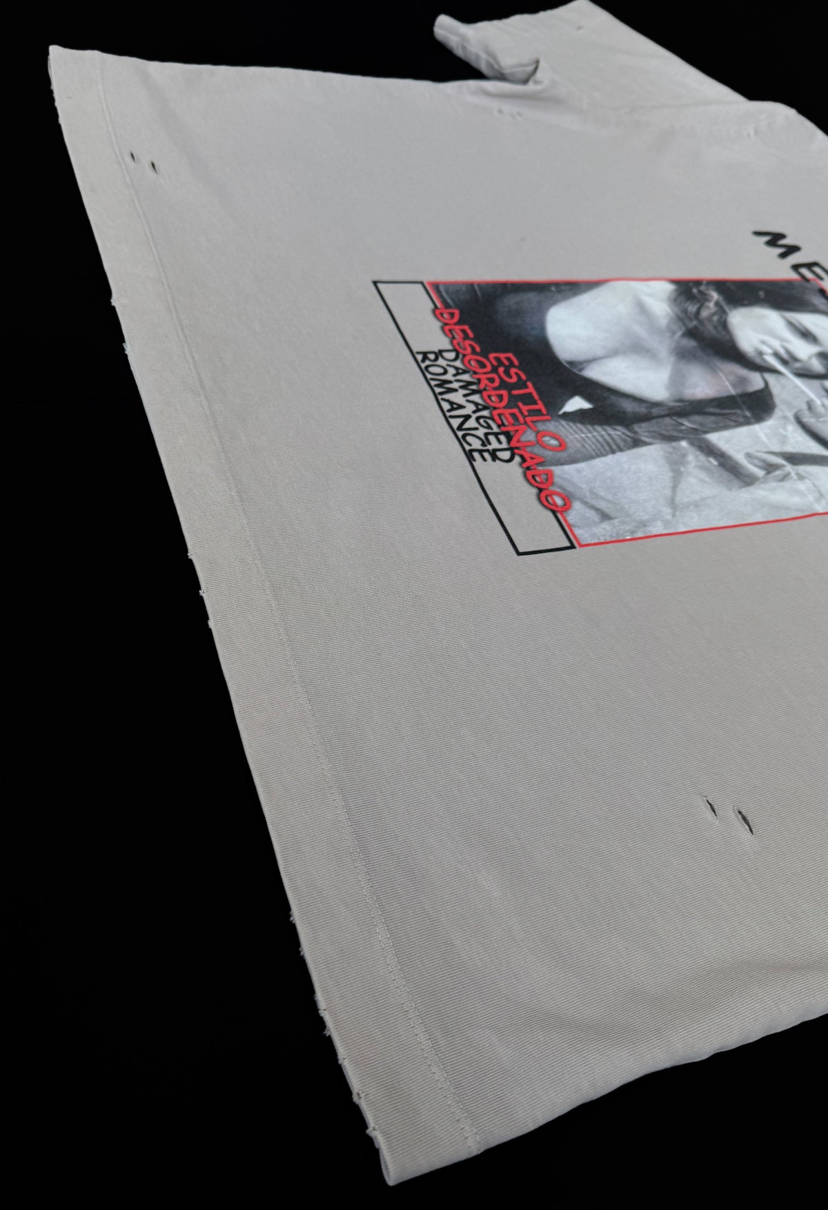 DAMAGED ROMANCE TEE